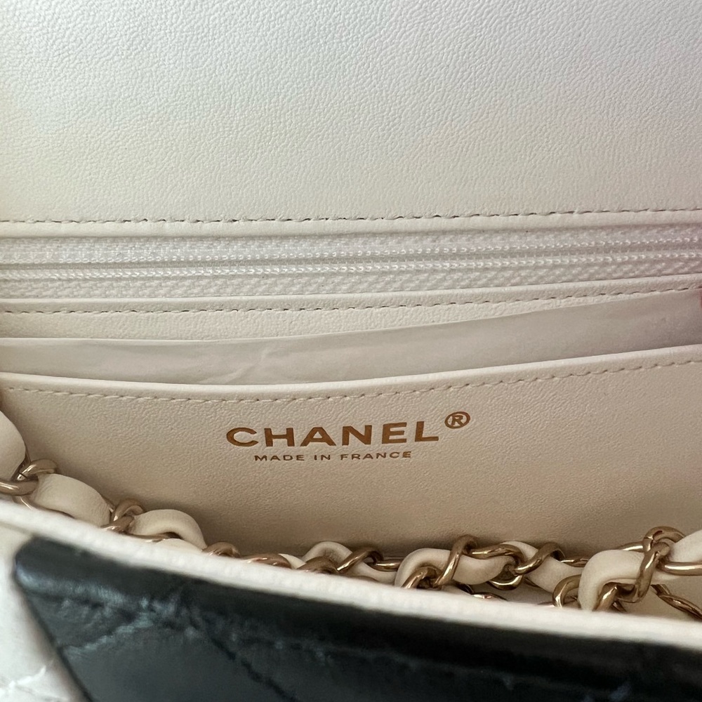 CHANEL MINI RECTANGULAR CLASSIC FLAP - Picture 3 of 5